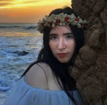 <em>Lucía R.</em>